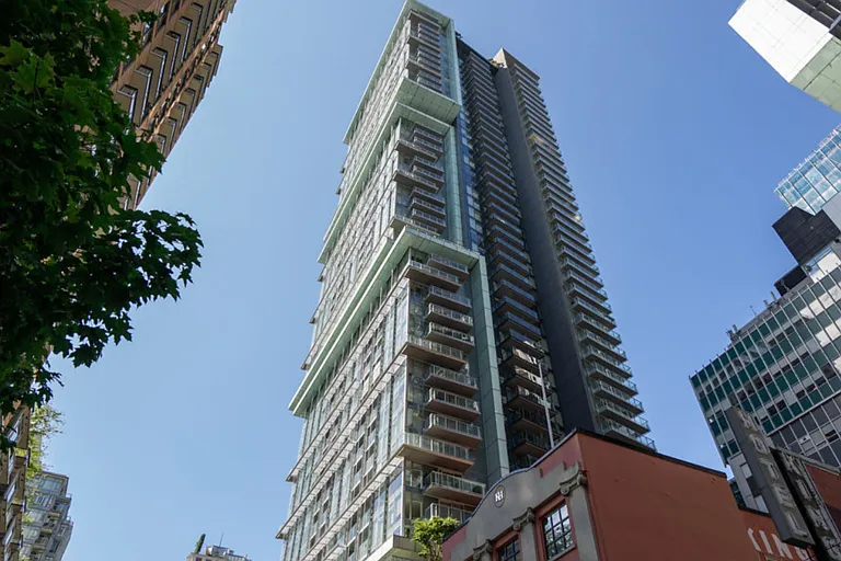 777 Richards St #1A — Photo 9