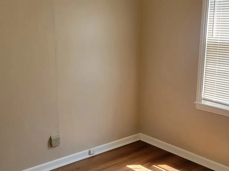 409 S Delaware Ave — Photo 9
