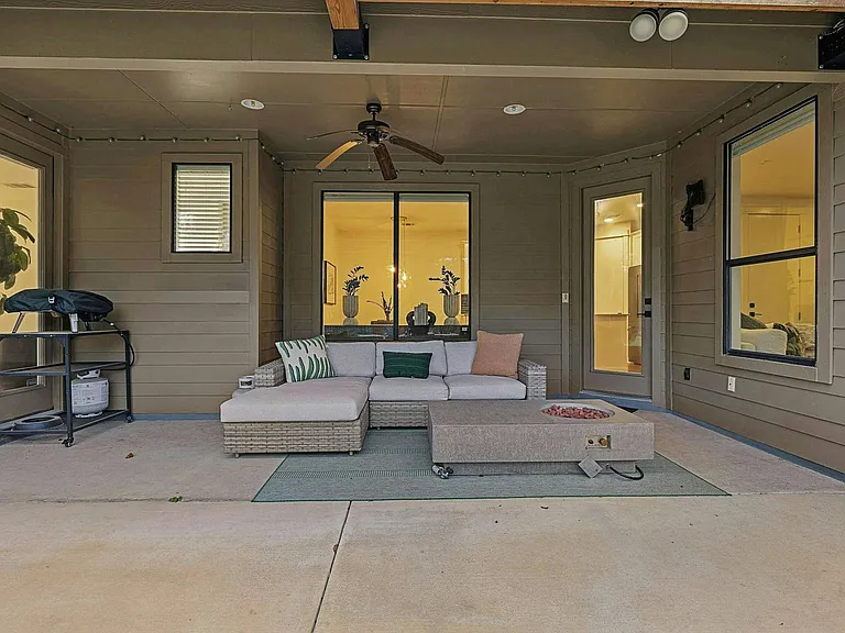3118 Corbin Ln — Photo 23