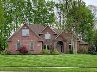 9876 Springstone Rd, McCordsville, IN 46055