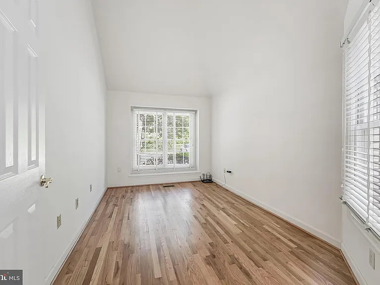 2029 Magarity Ct — Photo 21