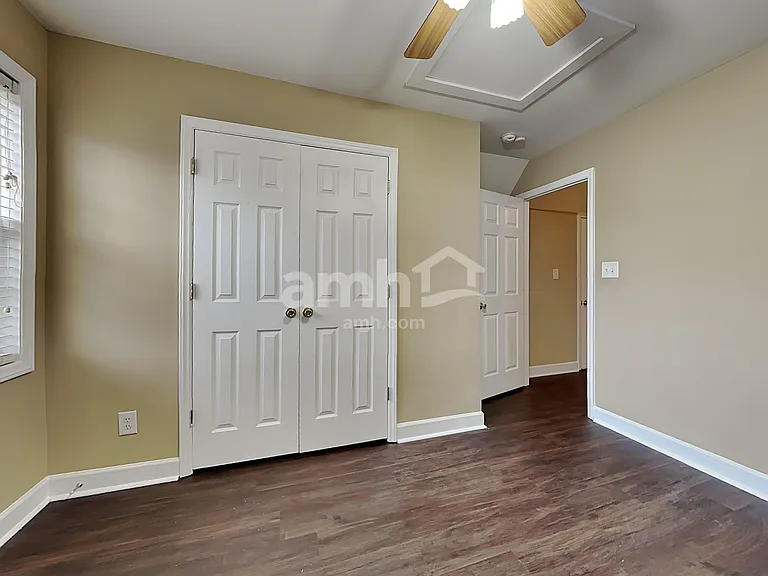 7904 Willow Croft Dr — Photo 16