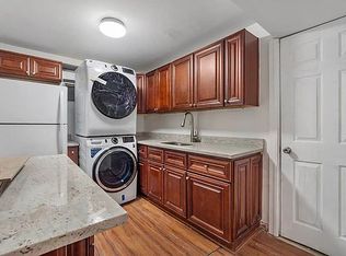576 Quincy St #2A, Brooklyn, NY 11221