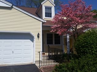 51 Carriage Ln, Newton, NJ 07860