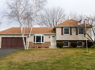 400 Nantucket Ct, Bartlett, IL