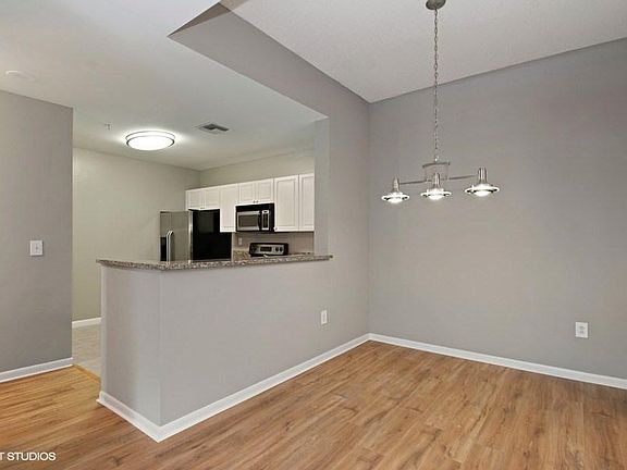 4th image of 520 SE 5th Ave APT 2108
