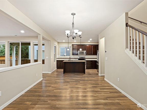 5th image of 4028 Campus Willows Loop NE