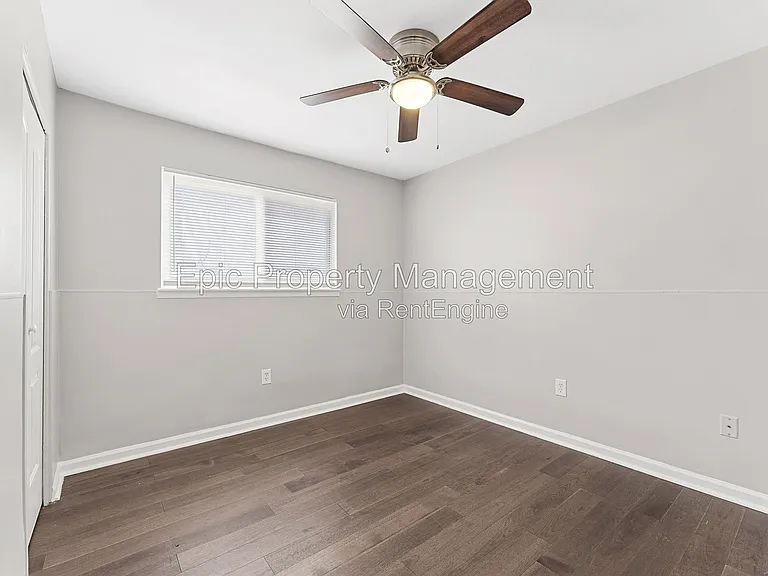 27081 Leroy St — Photo 10