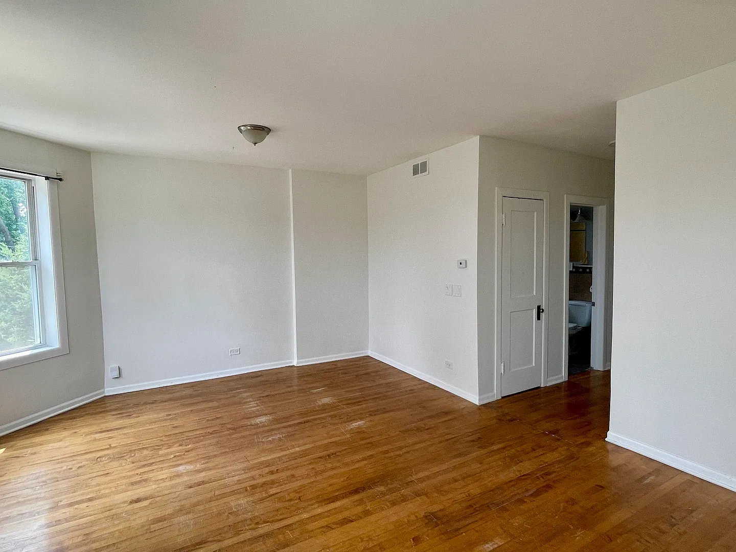 2 bed, $1,800 — Photo 4