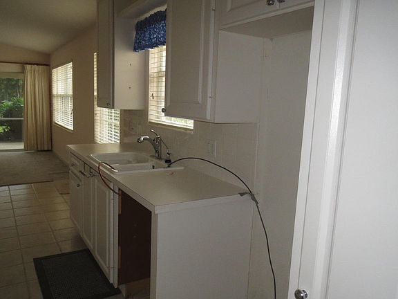 5th image of 7801 Olympia Dr