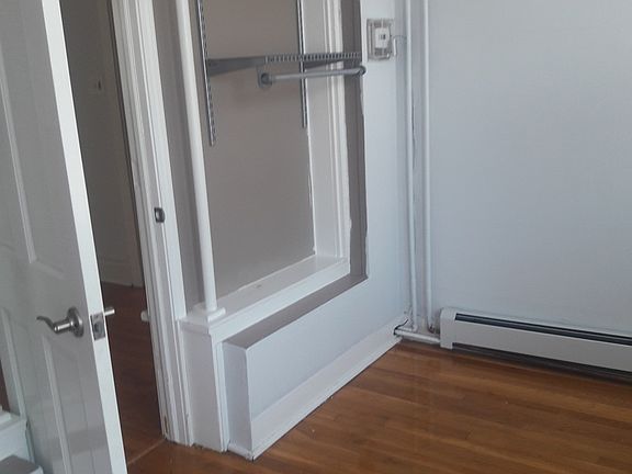 4th image of 6641 N Glenwood Ave