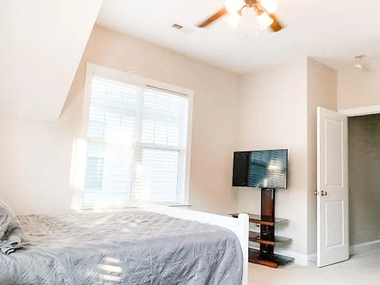 313 Woodvale Pl — Photo 18