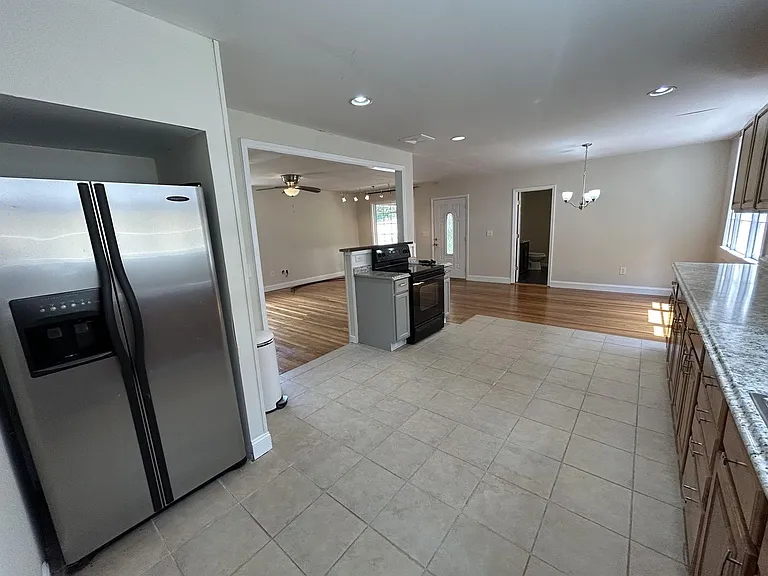 297 Fife Dr — Photo 7
