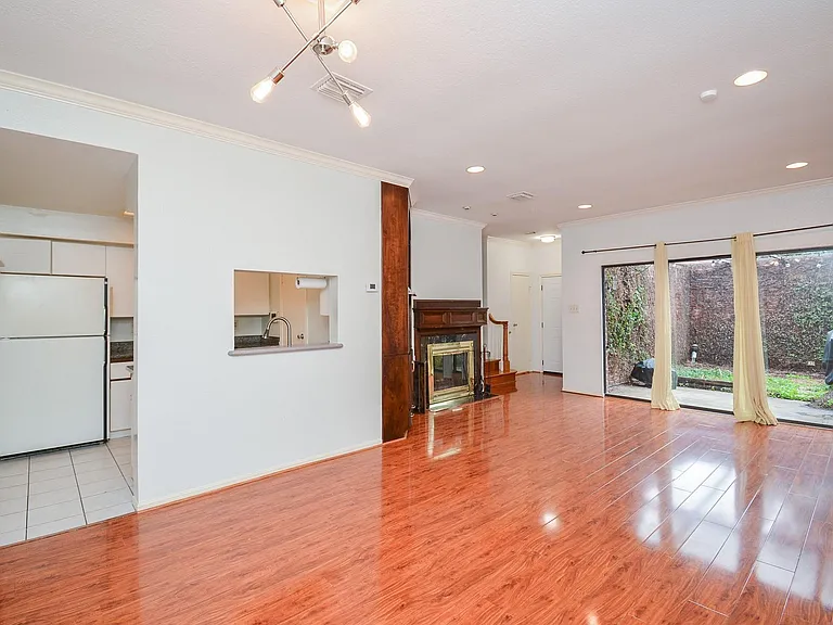 7447 Cambridge St #115 — Photo 9