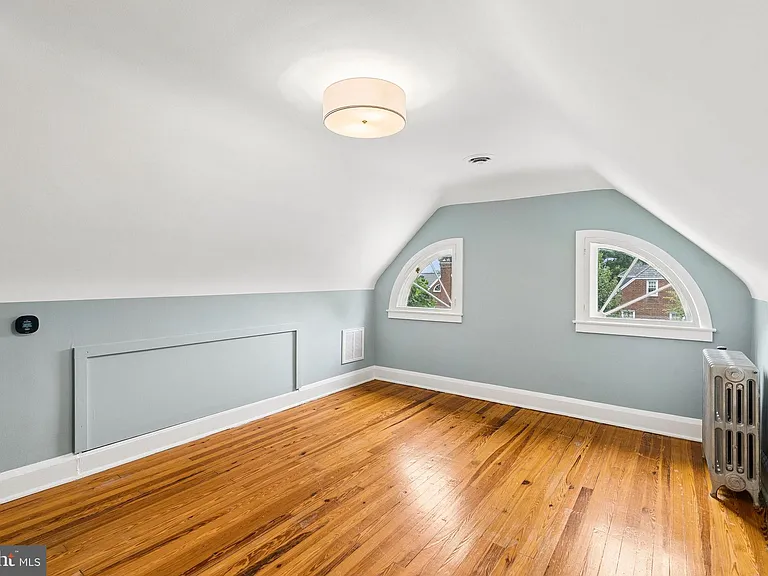 418 Murdock Rd — Photo 30