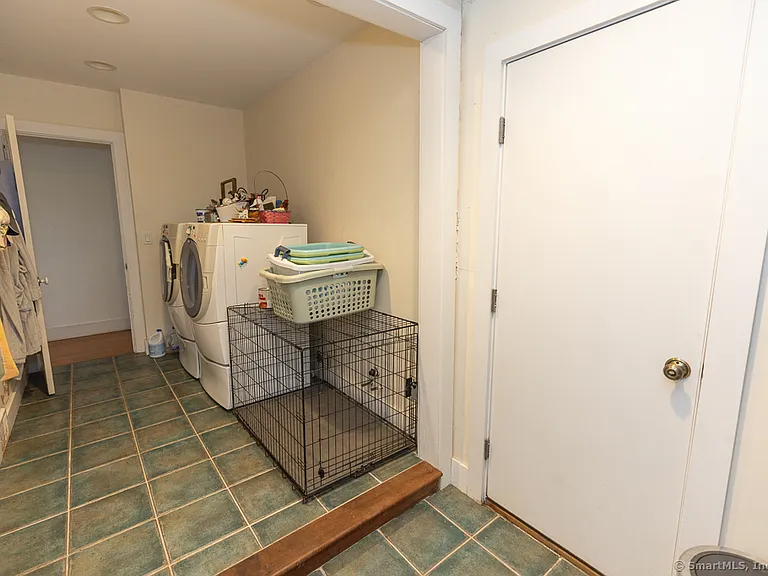 17 Agawam Ave — Photo 15
