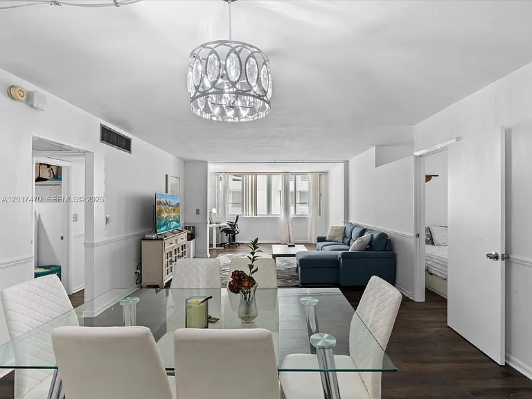 5005 Collins Ave #222 — Photo 4