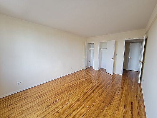 4th image of 63-11 Queens Blvd #E4e
