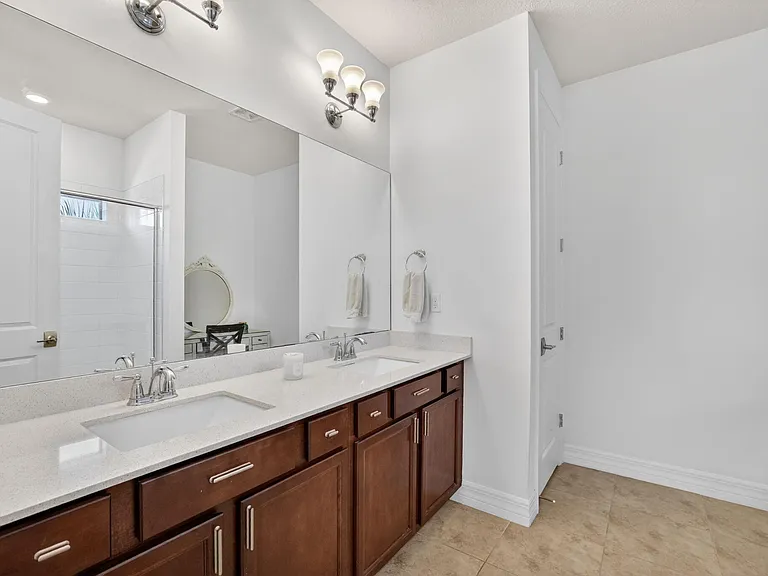 4651 Pinehurst Trl E — Photo 33