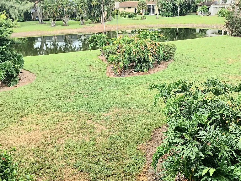 1537 Oyster Catcher Point #B — Photo 17