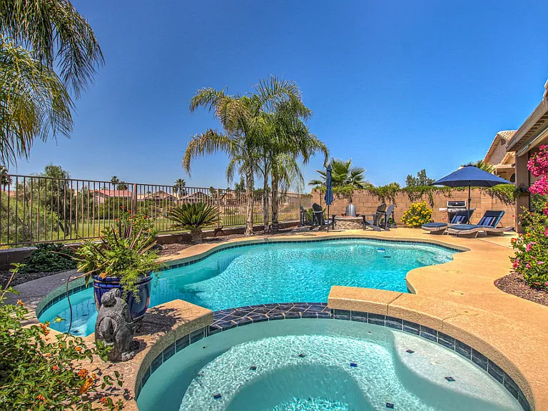 19130 N Coyote Lakes Pkwy — Photo 3