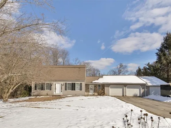 17 Oakdale Road, Plymouth, CT 06786