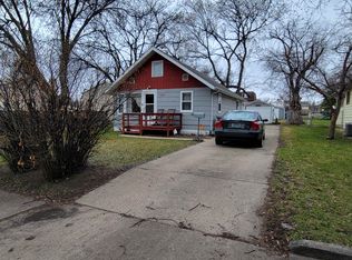 1023 10th St NW, Minot, ND 58703