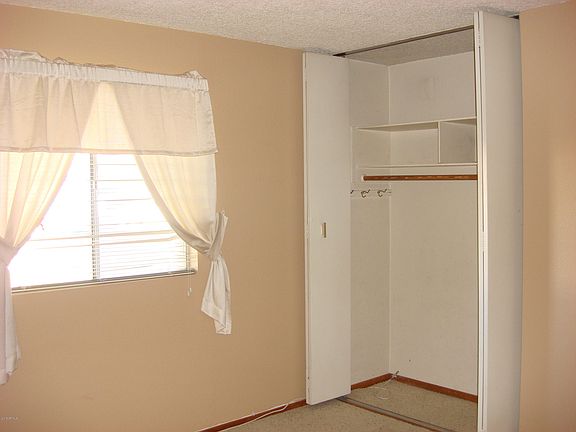 5th image of 3835 W Palmaire Avenue