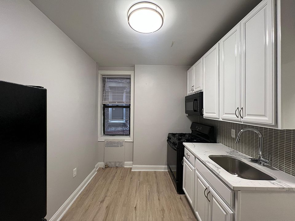 1st image of 166 Harrison Ave #1E