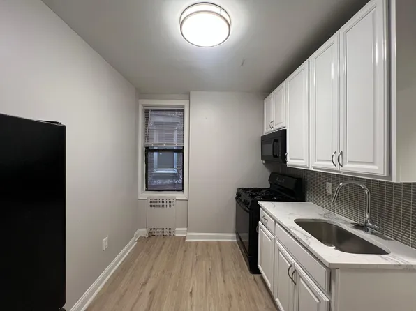 166 Harrison Ave #1E, Jersey City, NJ 07304