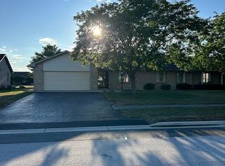 1918 Cobblestone Dr, Findlay, OH 45840