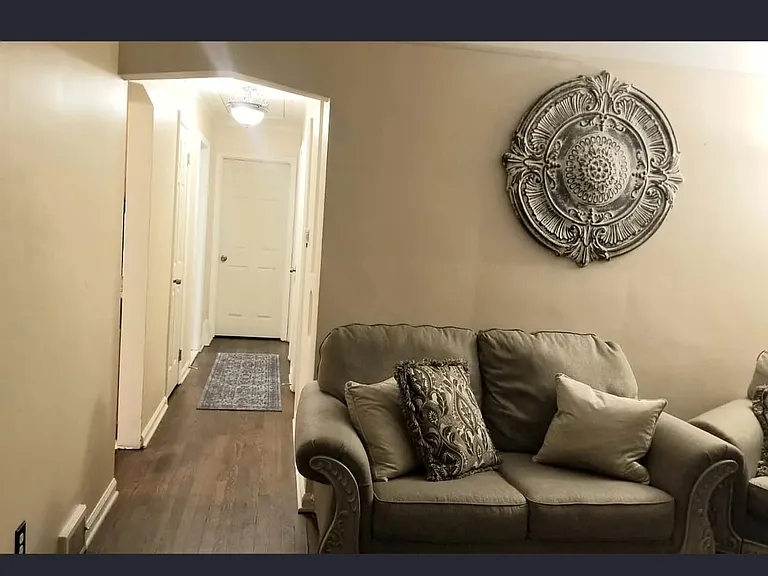 2936 Katherine St — Photo 19