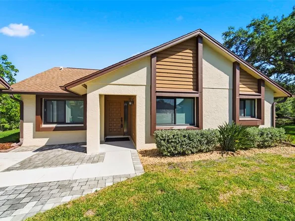 2210 Sequoia Dr, Clearwater, FL 33763