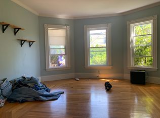 36 Avon St APT 1, Somerville, MA 02143