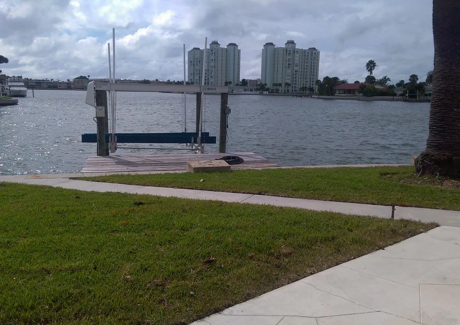3 bed, 1834 sqft, $5,950 — Photo 1