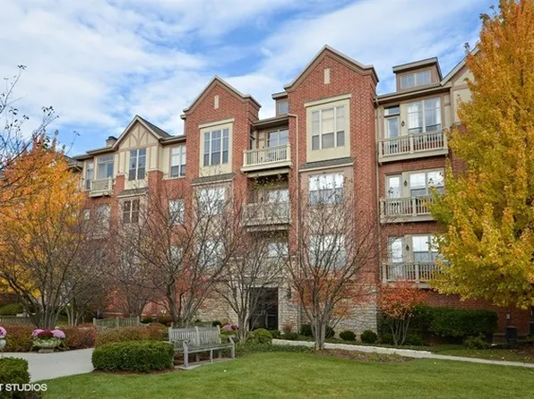 1950 Farnsworth Ln Unit 207, Northbrook, IL 60062