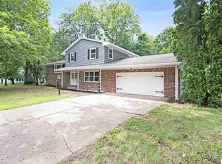 4896 Firethorne Dr, Jackson, MI 49201