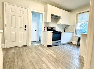 6065 60th Rd, Flushing, NY 11378