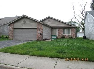 3129 Carpenter St, Steger, IL 60475