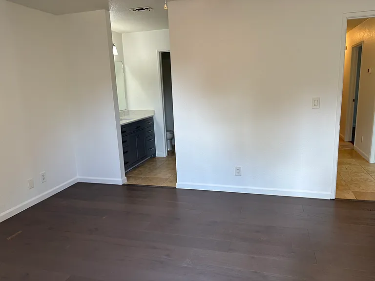 3483 Laird St — Photo 43