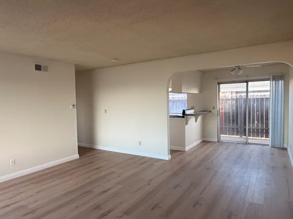 17011 Pinehurst Ln APT C, Huntington Beach, CA 92647