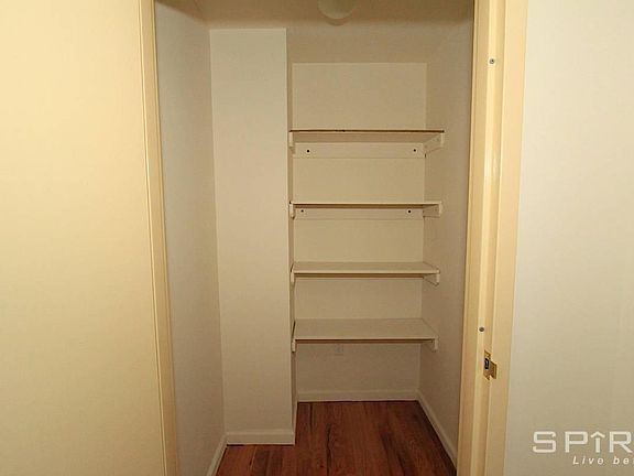 5th image of 3714 32nd St APT 507
