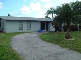 216 SE 43rd Ln, Cape Coral, FL 33904