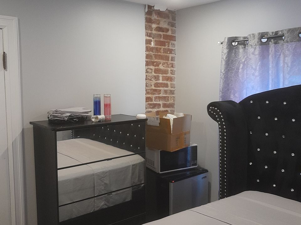 1st image of 109-16 215th St #1