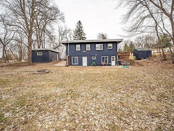 2nd image of 1487 Walnut Street #2