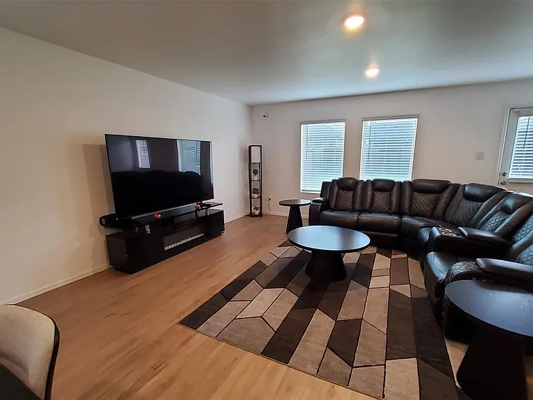 27022 Breakaway Ln — Photo 8