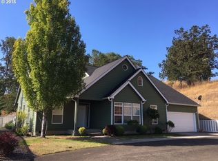 2616 NW Loma Vista Dr, Roseburg, OR 97471