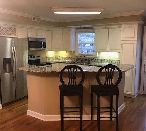 3rd image of 105 Lea Ave APT 1