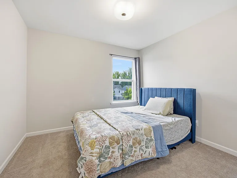 1401 Addison Lake St — Photo 32