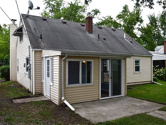 2nd image of 1570 Westgate Dr